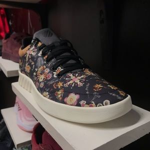 KSwiss Floral SDE